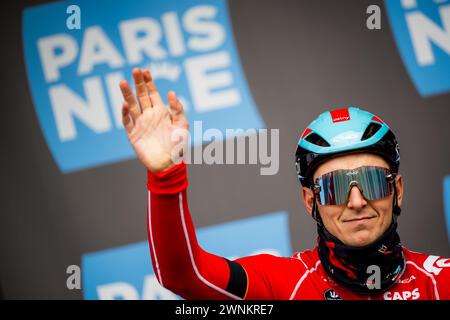 Les Mureaux, France. 03 mars 2024. Le belge Jasper de Buyst de Lotto Dstny photographié au départ de la première étape de la course cycliste Paris-Nice de huit jours par étapes, au départ et à destination des Mureaux (157 km), dimanche 03 mars 2024. BELGA PHOTO JASPER JACOBS crédit : Belga News Agency/Alamy Live News Banque D'Images