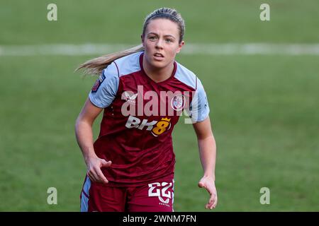 Birmingham, Royaume-Uni. 03 mars 2024. Simone Magill d'Aston Villa lors du match de Super League 1 féminin de FA entre Aston Villa Women et Liverpool Women au Poundland Bescot Stadium, Walsall Football Club, Walsall, Angleterre le 3 mars 2024. Photo de Stuart Leggett. Utilisation éditoriale uniquement, licence requise pour une utilisation commerciale. Aucune utilisation dans les Paris, les jeux ou les publications d'un club/ligue/joueur. Crédit : UK Sports pics Ltd/Alamy Live News Banque D'Images