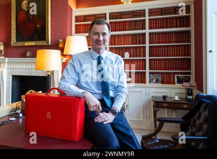 Pic montre Jeremy Hunt Chancelier de l'Échiquier au n°11 Downing Street Banque D'Images