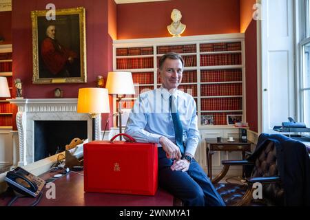 Pic montre Jeremy Hunt Chancelier de l'Échiquier au n°11 Downing Street Banque D'Images