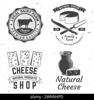 Motif écusson de la ferme familiale du fromage. Modèle pour logo, design de marque avec fromage en bloc, pichet de lait, vache, fourchette, couteau pour fromage. Illustration vectorielle Illustration de Vecteur