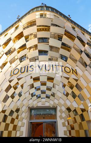 RÉSIDENCE TEMPORAIRE LOUIS VUITTON AU 100 CHAMPS ELYSÉES Banque D'Images