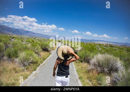 L'US 395 est une autoroute principale reliant la Californie du Nord avec la Californie du Sud le long des Sierras orientales. L'extrémité sud commence dans le Mojave Dese Banque D'Images