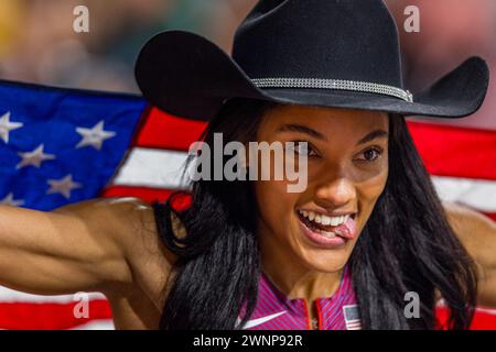 Glasgow, Écosse. 03 mars 2024. La gagnante du saut en longueur féminin Tara DAVIS-WOODHALL (USA) célèbre après la conclusion de son événement crédit : Raymond Davies / Alamy Live News Banque D'Images