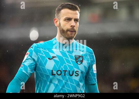 Le gardien Angus Gunn de Norwich City lors du match du Sky Bet Championship entre Norwich City et Sunderland à Carrow Road, Norwich, samedi 2 mars 2024. (Photo : David Watts | mi News) crédit : MI News & Sport /Alamy Live News Banque D'Images