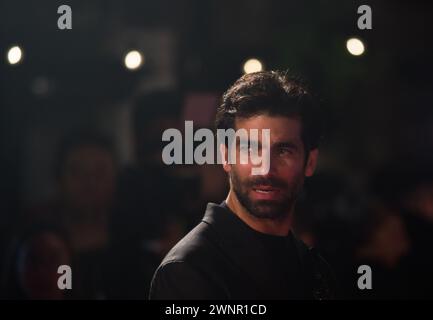 Malaga, Espagne. 04 mars 2024. L’acteur espagnol Ruben Cortada pose sur le tapis rouge lors du Festival du film de Malaga. La nouvelle édition du 27ème Festival du film espagnol de Malaga, un grand événement cinématographique présente les candidats au film pour remporter le prix 'Biznaga de Oro'. Le festival se tiendra du 1er au 10 mars. (Photo de Jesus Merida/SOPA images/SIPA USA) crédit : SIPA USA/Alamy Live News Banque D'Images