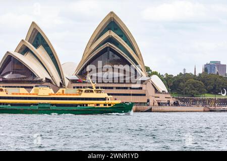 Le MV Freshwater, le plus ancien ferry de Sydney, relie Manly à Circular Quay en passant par l'Opéra de Sydney, en Australie Banque D'Images