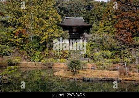 Magnifique temple Enjoji et jardin du paradis sur le sentier historique de Yagyu Kaido, Ninnikusencho, Nara, Japon Banque D'Images