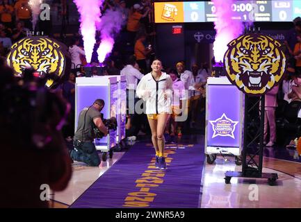 Baton Rouge, États-Unis. 03 mars 2024. Les Lady Tigers de la LSU font leur chemin sur le terrain lors d'un match de basket-ball universitaire féminin de la Southeastern Conference au Pete Maravich Assembly Center à Baton Rouge, en Louisiane, le dimanche 3 mars 2023. (Photo de Peter G. Forest/Sipa USA) crédit : Sipa USA/Alamy Live News Banque D'Images