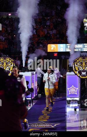 Baton Rouge, États-Unis. 03 mars 2024. Les Lady Tigers de la LSU font leur chemin sur le terrain lors d'un match de basket-ball universitaire féminin de la Southeastern Conference au Pete Maravich Assembly Center à Baton Rouge, en Louisiane, le dimanche 3 mars 2023. (Photo de Peter G. Forest/Sipa USA) crédit : Sipa USA/Alamy Live News Banque D'Images