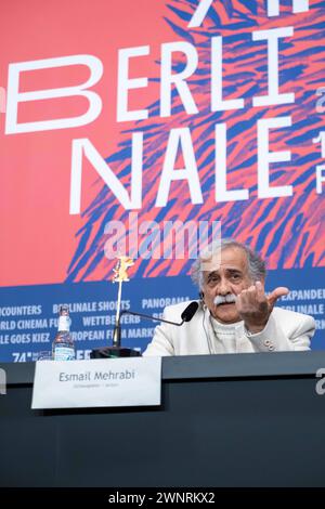 Schauspieler Esmail Mehrabi während der Pressekonferenz zum film Keyke Mahboobe Man anlässlich der 74. Internationalen Filmfestspiele Berlin. / L'acteur Esmail Mehrabi lors de la conférence de presse pour le film Keyke Mahboobe Man à l'occasion du 74ème Festival International du film de Berlin. Snapshot-Photography/K.M.Krause *** acteur Esmail Mehrabi lors de la conférence de presse du film Keyke Mahboobe Man à l'occasion du 74ème Festival International du film de Berlin acteur Esmail Mehrabi lors de la conférence de presse du film Keyke Mahboobe Man à l'occasion du 74ème Festival International du film de Berlin Banque D'Images