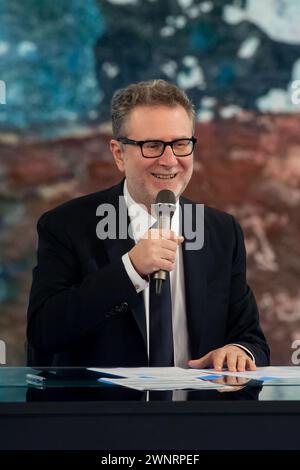 Milan, Italie. 04 mars 2024. Fabio Fazio, conduttore della trasmissione Che Tempo che fa - Spettacolo - Milano, Italia - Domenica 3 Marzo 2024 (Foto Claudio Furlan/Lapresse) Fabio Fazio anime l'émission Che Tempo che fa - divertissement - Milan, Italie - dimanche 3 mars 2024 (photo Claudio Furlan/Lapresse) crédit : LaPresse/Alamy Live News Banque D'Images