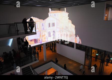 Amsterdam, pays-Bas. 24 janvier 2024. Le lobby central du musée Evan Gogh à Amsterdam. Photo de haute qualité Banque D'Images