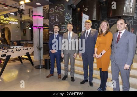 Warshaw, Pologne. 04 mars 2024. Le ministre flamand Jan jambon (C) photographié lors d'une mission diplomatique du gouvernement flamand en Pologne et en Lettonie, lundi 04 mars 2024. BELGA PHOTO NICOLAS MAETERLINCK crédit : Belga News Agency/Alamy Live News Banque D'Images