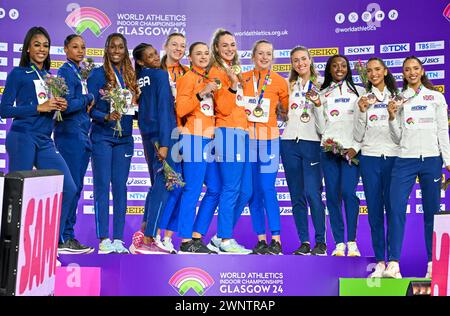 Glasgow, Écosse, Royaume-Uni. 03 mars 2024. Cérémonie de remise des médailles 4x400m pour femmes. 1er pays-Bas, 2e États-Unis, 3e Grande-Bretagne et Irlande du Nord (GBR). Lors des Championnats du monde d'athlétisme en salle à l'Emirates Arena, Glasgow, Écosse, Royaume-Uni. Crédit : LFP/Alamy Live News Banque D'Images