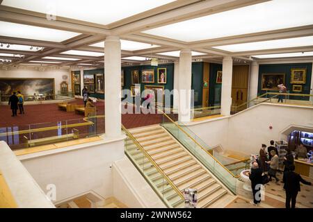 Vue générale de la collection de peinture / peintures à l'intérieur et l'intérieur de la galerie à Guildhall Art Gallery. Guildhall Yard. Ville de Londres. ROYAUME-UNI. (137) Banque D'Images