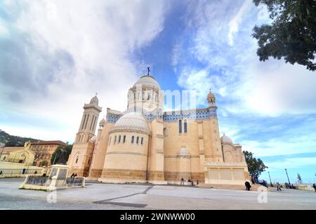 La basilique catholique de notre-Dame d'Afrique dans la capitale de l'Algérie - Alger Banque D'Images