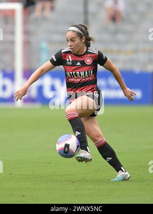 Parramatta, Australie. 02 mars 2024. Melissa Caceres du Western Sydney Wanderers FC est vue en action lors du match de la saison 18 de Liberty A-League 2023/24 entre le Western Sydney Wanderers FC et le Sydney FC qui se tient au CommBank Stadium. Score final Sydney FC 2:0 Western Sydney Wanderers. Crédit : SOPA images Limited/Alamy Live News Banque D'Images