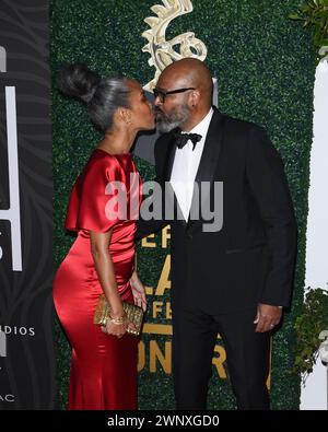 3 mars 2024, Los Angeles, Californie, États-Unis : MARA BROCK AKIL (l) ET SALIM AKIL à la 6e édition du American Black film Festival Honors qui s'est tenue à l'hôtel SLS à Beverly Hills, Californie (crédit image : © Charlie Steffens/ZUMA Press Wire) USAGE ÉDITORIAL SEULEMENT! Non destiné à UN USAGE commercial ! Banque D'Images