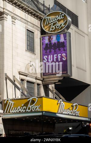 Music Box Theatre Marquee avec « Suffs » à Times Square, New York City, États-Unis 2024 Banque D'Images