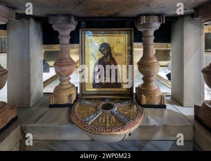 L'autel de la Crucifixion, église du Saint-Sépulcre, Jérusalem, Israël Banque D'Images