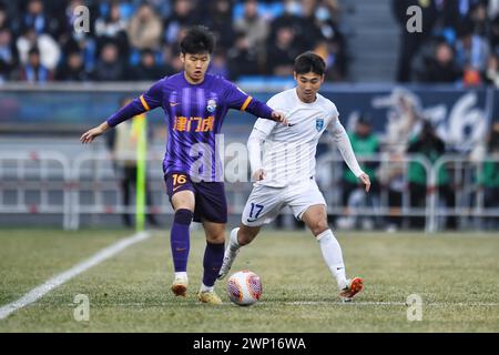 Tianjin Jinmen Tiger Football Club 1-1 dessine le Nantong Zhiyun Football Club au premier tour de la Super League chinoise (CSL) 2024 à Tianjin, en Chine, Banque D'Images
