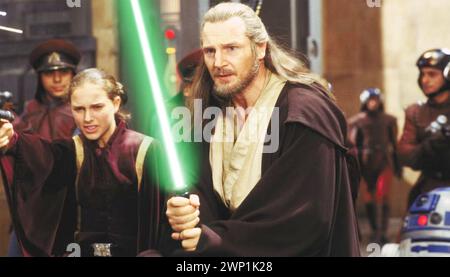 STAR WARS : ÉPISODE 1 - LA MENACE FANTÔME 1999 20th Century Fox film avec Liam Neeson dans le rôle de maître Jedi qui-Gon Jinn Banque D'Images