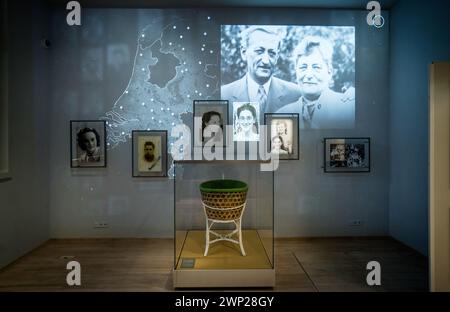 Amsterdam, pays-Bas. 05 mars 2024. AMSTERDAM - vue d'ensemble de l'exposition lors de l'avant-première du Musée national de l'Holocauste. Le musée sur l'histoire de la persécution des Juifs aux pays-Bas ouvre ses portes au public le 11 mars. ANP BART MAAT netherlands Out - belgium Out Credit : ANP/Alamy Live News Credit : ANP/Alamy Live News Banque D'Images