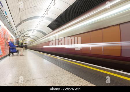 Royaume-Uni, Londres, station de métro Edgware Road. Banque D'Images