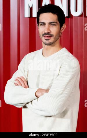 Chino Darin beim Photocall zur Netflix-Serie Mano de hierro / mit eiserner Hand / Iron Reign im Hotel Thompson. Madrid, 05.03.2024 *** Chino Darin à la photocall pour la série Netflix Mano de hierro avec une main de fer règne de fer à l'Hôtel Thompson Madrid, 05 03 2024 Foto:xDyDxFotografosx/xFuturexImagex mano 4313 Banque D'Images