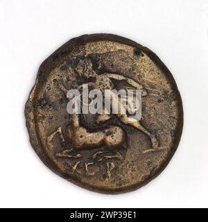 Pièce de monnaie brune ; Chersonez ; 300-290 BC (300-00-00-290-00-00);Artémis (mitol.), Artémis avec un arc (iconogr.), Artémis tuant le champ (iconogr.), Nadczarzyorze, arme (iconogr.), taureaux, courtepointes (armes), Maczuga (armée), message (provenance), armement (iconogr.), animaux, arcs (armée) Banque D'Images