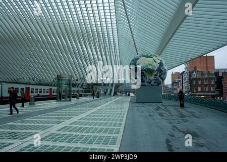 Modernisation de la gare ferroviaire de Liège-Guillemins conçue par l'architecte Santiago Calatrava à Liège Belgique Banque D'Images