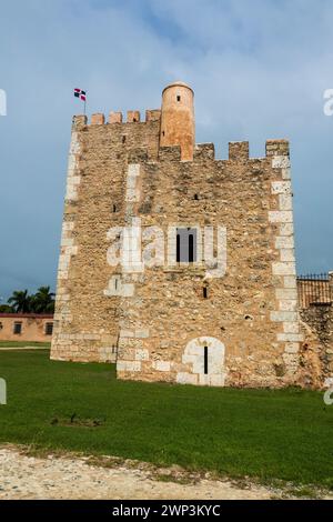 La forteresse d'Ozama, ou Fortaleza Ozama, dans la ville coloniale de Saint-Domingue, République dominicaine. Achevé en 1505 après J.-C., il fut le premier européen Banque D'Images