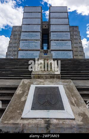 Le phare de Columbus, ou Faro a Colon, Saint-Domingue, République dominicaine. Construit en 1986 comme un musée pour les Amériques et un mausolée pour contenir le Banque D'Images