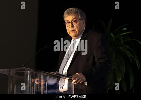 L'ancien procureur général Bill Barr prend la parole lors de la réunion de la California News Publishers Association à Sacramento, Californie, le 1er février 2023. Banque D'Images