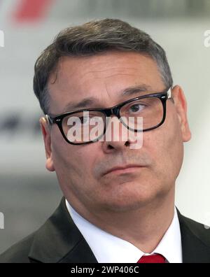 Schrobenhausen, Allemagne. 05 mars 2024. Joachim Knopf, directeur général de Taurus Systems GmbH, assiste à une conférence de presse à l’entreprise MBDA. Crédit : Karl-Josef Hildenbrand/dpa/Alamy Live News Banque D'Images