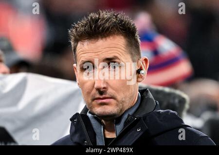 Munich, Allemagne. 05 mars 2024. Football : Ligue des champions, FC Bayern Munich - Lazio Roma, éliminatoires, 16e manche, Allianz Arena. Miroslav Klose, ancien joueur des deux clubs, est dans le stade avant le match. Crédit : Sven Hoppe/dpa/Alamy Live News Banque D'Images