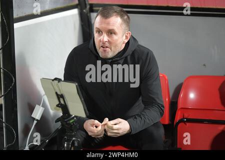 Cheltenham, Angleterre. 5 mars 2024. Le Charlton Athletic Manager Nathan Jones avant le Sky Bet EFL League One match entre Cheltenham Town et Charlton Athletic. Kyle Andrews/Alamy Live News Banque D'Images