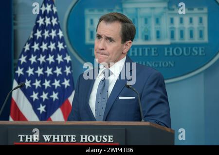 Washington, États-Unis. 02 mars 2024. John Kirby, conseiller en communication de la NSC, tient un point de presse quotidien aujourd'hui le 05 mars 2024 à Brady Room/White House à Washington DC, aux États-Unis. (Photo de Lenin Nolly/Sipa USA) crédit : Sipa USA/Alamy Live News Banque D'Images