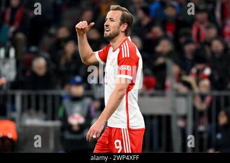 Munich, Allemagne. 05 mars 2024. Football : Ligue des champions, FC Bayern Munich - Lazio Roma, éliminatoires, 16e manche, Allianz Arena. Harry Kane de Munich réagit. Crédit : Sven Hoppe/dpa/Alamy Live News Banque D'Images