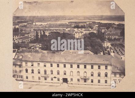 Varsovie. Vue depuis le phare de l'évangélique-Augsbourg de la Trinité vers la rue Mazowiecka, le jardin de Pałk Krasi Un fragment du panorama ; Beyer, Karol (1818-1877); 1858 (1858-00-00-1858-00-00);Krakowskie Przedmieście (Varsovie - rue), Mazowiecka (Varsovie - rue), Méyet, Léopold (1850-1912), Méyet, Léopold (1850-1912) - collection, Palais Czapski (Varsovie - Krakowskie Przedmieście), Art de la photographie (Varsovie - exposition - 1990), Varsovie (Voïvodie Masovie), architecture polonaise, cadeau (provenance) panoramas de ville, document testamentaire (provenance), photosensiti Banque D'Images