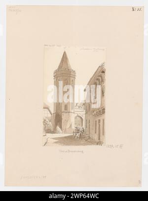 Vue du Mühlentorturm gothique dans la nouvelle ville de Brandebourg, Allemagne, montrant les murs défensifs et l'architecture médiévale de la ville, recueilli par l'Académie Royale des Arts de Berlin Banque D'Images