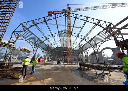 Prague, République tchèque. 06 mars 2024. Visite du site à l'occasion du deuxième anniversaire du début de la reconstruction du Palais industriel sur le parc des expositions de Prague, le 6 mars 2024. Crédit : Katerina Sulova/CTK photo/Alamy Live News Banque D'Images