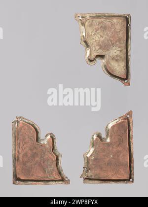 Trois fragments orthodoxes du XVIIe au XVIIIe siècle, deux représentant Saint Marc et un représentant Saint Luc, produits par un atelier inconnu. Banque D'Images