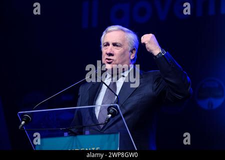 Pescara, Italie. 5 mars 2024. Antonio Tajani pour les élections régionales des Abruzzes. Crédit : Unicode images/Alamy Live News Banque D'Images