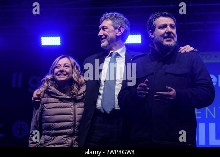 Pescara, Italie. 5 mars 2024. Giorgia Meloni (G), Marco Marsilio (C) et Matteo Salvini (d) pour les élections régionales des Abruzzes. Crédit : Unicode images/ Banque D'Images