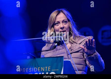 Pescara, Italie. 5 mars 2024. Le premier ministre italien Giorgia Meloni pour les élections régionales des Abruzzes. Crédit : Unicode images/Alamy Live News Banque D'Images