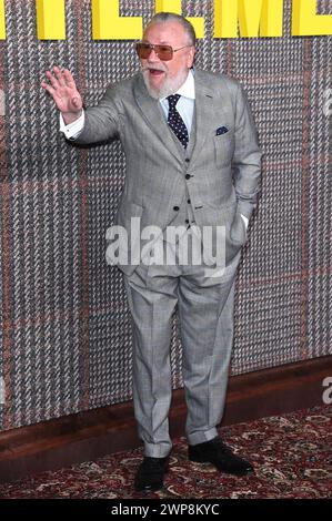 Ray Winstone BEI der Premiere der Netflix-Serie The Gentlemen im Theatre Royal Drury Lane. Londres, 05.03.2024 *** Ray Winstone à la première de la série Netflix The Gentlemen au Theatre Royal Drury Lane Londres, 05 03 2024 Foto:xS.xVasx/xFuturexImagex Gentlemen 4435 Banque D'Images