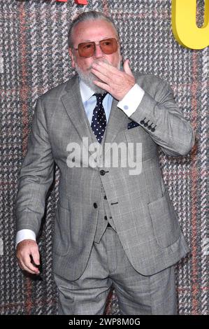 Ray Winstone BEI der Premiere der Netflix-Serie The Gentlemen im Theatre Royal Drury Lane. Londres, 05.03.2024 *** Ray Winstone à la première de la série Netflix The Gentlemen au Theatre Royal Drury Lane Londres, 05 03 2024 Foto:xS.xVasx/xFuturexImagex Gentlemen 4441 Banque D'Images