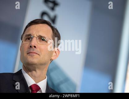 Bonn, Allemagne. 06 mars 2024. Tobias Meyer, PDG du groupe DHL, intervient lors de la conférence de presse annuelle du groupe DHL avec Deutsche Post. Crédit : Thomas Banneyer/dpa/Alamy Live News Banque D'Images